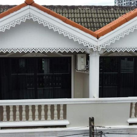 Highwood Mansion Pattaya Exterior foto